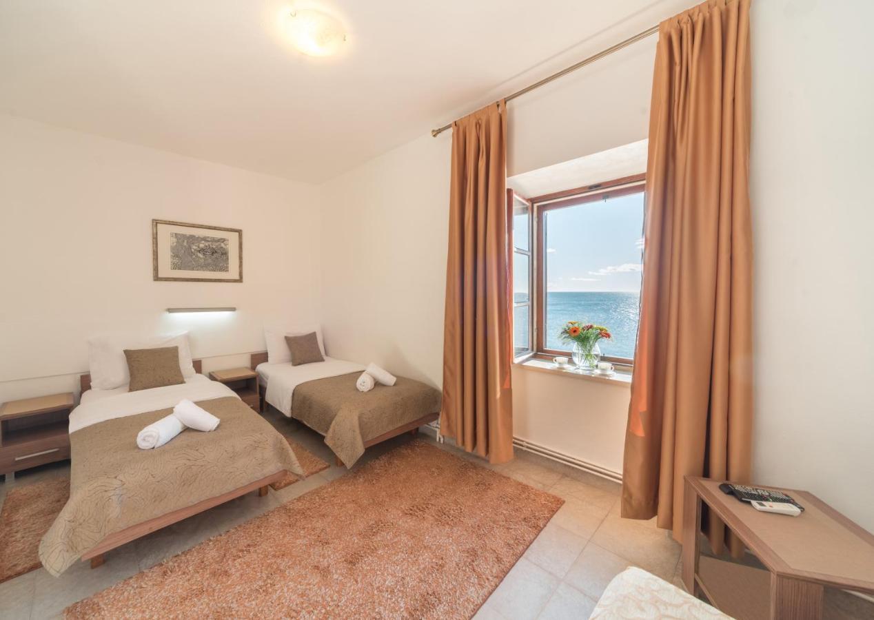 R Club Apartments Old Town Budua Esterno foto